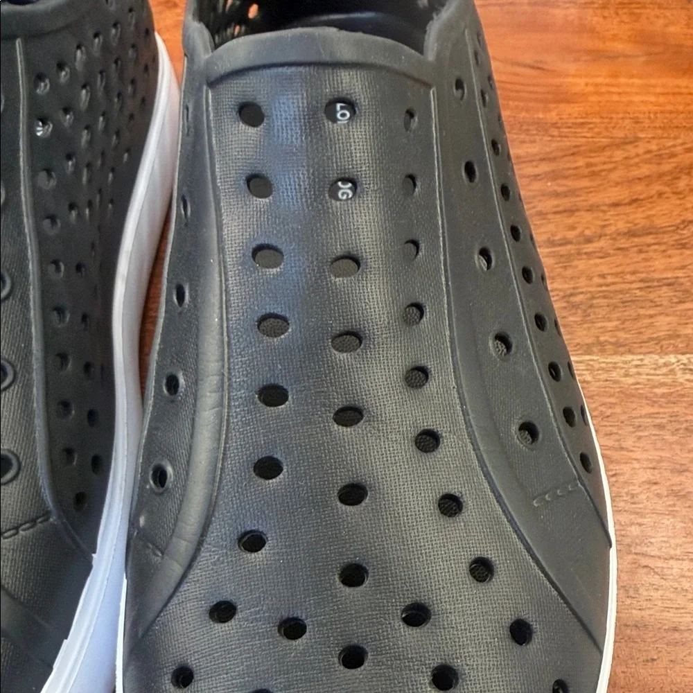 London Fog Black Perforated Slip-On Sneakers